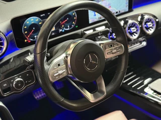 Mercedes-Benz A-Klasse Mercedes-Benz A-klasse 220 Launch Edition Premium Plus AMG Night | pano | Leer | Multibeam | HUD | Memory | Keyless | Sfeerver - afbeelding nr 17