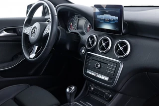 Mercedes-Benz A-Klasse Mercedes-Benz A-Klasse 180 Business Solution | NAVI | CAMERA | VELGEN | Uniek Lage KM-Stand - afbeelding nr 3