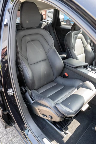 Volvo XC60 Volvo XC60 2.0 T5 Momentum Pro|leer|PAS V+A|el.best.stoel|19