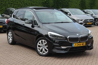 BMW 2 Serie BMW 2 Serie Active Tourer 225xe iPerformance High Exe. / Panoramadak / Camera / Head-up / Leder / Keyless / Navigatie / DAB / Stuurverwarming / Cruise Control - afbeelding nr 1