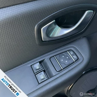 Renault Clio Renault Clio 0.9 TCe Zen / NAP / LED / Zwart / NL AUTO - afbeelding nr 16
