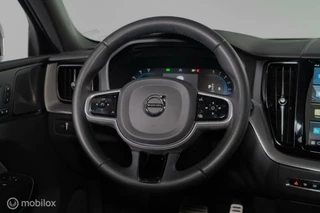 Volvo XC60 Volvo XC60 2.0 B5 R-Design PANO|LED|H&K|360CAMERA|MEMORY|HUD - afbeelding nr 12