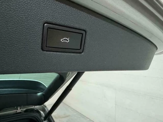 Volkswagen Tiguan Volkswagen Tiguan 1.4 TSI ACT 2X R-Line Pano Virtual Trekh - afbeelding nr 49