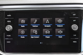 Volkswagen T-Roc Volkswagen T-Roc Cabrio 1.5 TSI 150PK | Camera | Navigatie | DAB | Stoelverwarming | PDC rondom | LM-Velgen - afbeelding nr 17