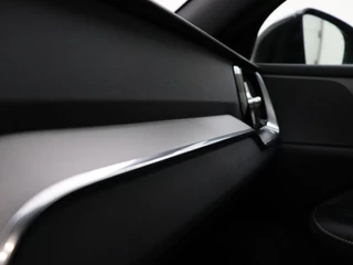 Volvo S60 Volvo S60 T6 PLUG-IN HYBRID LONG RANGE PLUS DARK 19INCH SCHUIFDAK ACC BLIS - afbeelding nr 18
