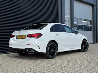 Mercedes-Benz A-Klasse Mercedes A-Klasse 250e AMG | Pano | Burm | Ambient | Widescreen | Keyless | Camera - afbeelding nr 10