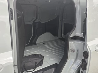 Ford Transit Courier Ford Transit Courier 1.0 EcoBoost Trend | SCI | 125pk Automaat | Winter Pack | 2x Schuifdeur |  Adaptive cruise control | LED laadruimteverlichting | Grey Cactus Grey - afbeelding nr 11