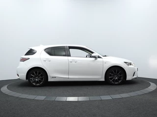 Lexus CT - afbeelding nr 8