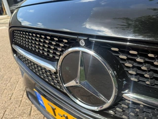 Mercedes-Benz E-Klasse Mercedes-Benz E-Klasse Estate 300 e AMG L. - afbeelding nr 18