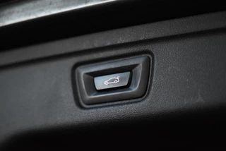 BMW 3 Serie BMW 3-serie Touring 320i High Executive Edition - Adaptive Cruise Control - Memory - Panoramadak - El. Trekhaak - Dashboard Leder - afbeelding nr 22