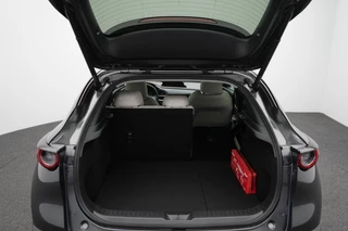 Mazda CX-30 Mazda CX-30 2.0 e-SkyActiv-X Luxury i-Activesense met Sunroof : dealer onderhouden - afbeelding nr 20
