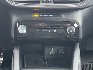 Ford Kuga Ford Kuga 2.5 PHEV Active X 243pk | Wegklapbare trekhaak | Winter Pack | AGR-stoelen | Adaptive cruise control | 2.100 kg trekgewicht - afbeelding nr 20