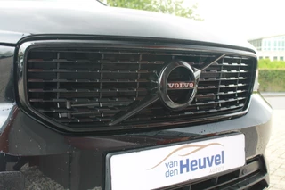 Volvo XC40 Volvo XC40 T4 Recharge R-Design | Parkeercamera | Stoelverwarming | Leder | Trekhaak | Glossy Black | Keyless - afbeelding nr 6