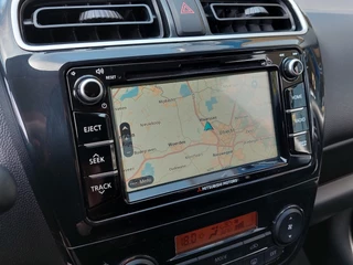 Mitsubishi Space Star Mitsubishi Space Star 1.2 80pk Nova 5-Deurs | 1ste Eigenaar | Navi | Apple Carplay+Android Auto | Clima | Cruise | Licht+Regensensor | Keyless Entry | Stoelverwarming | Pdc | Privacy Glass | 14''lm - afbeelding nr 12