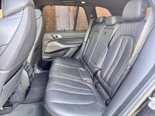 BMW X5 BMW X5 xDrive45e High Executive| PANO|360 CAMERA|M ZETELS - afbeelding nr 10