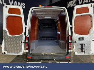 Mercedes-Benz Sprinter Mercedes-Benz Sprinter 316 CDI 163 pk L2H2 Euro6 Airco | 2800kg trekhaak | Cruisecontrol | Parkeersensoren - afbeelding nr 3