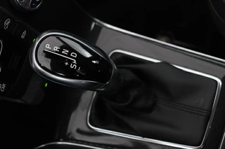 Volvo V40 Volvo V40 Cross Country 2.0 T4 Momentum | Automaat | Stoelverwarming |  Trekhaak | Camera | Full LED | Navigatie | Achterbankverwarming | Climate control - afbeelding nr 18