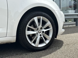 Škoda Octavia Škoda Octavia Combi 1.0 TSI Ambition Business | NL-auto | Navi | Carplay | Clima | PDC | BTW - afbeelding nr 7