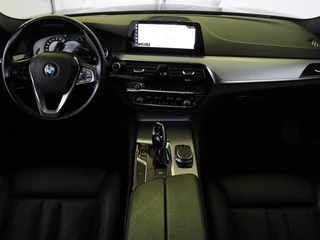 BMW 5 Serie BMW 5-serie 520i High Executive | M-Sport | Leder |  Stoelverwarming | Trekhaak | 20'' | Adaptief LED | Comfortstoelen | Navigatie | Parkeerhulp | Memory - afbeelding nr 3