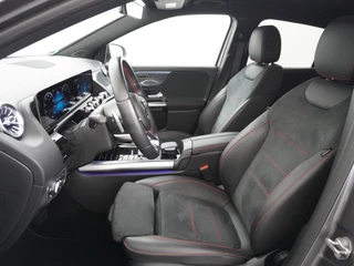 Mercedes-Benz GLA Mercedes-Benz GLA 200 AMG // Camera // Sfeerverlichting // Night Pakket // Augmented Reality // Carplay // 19