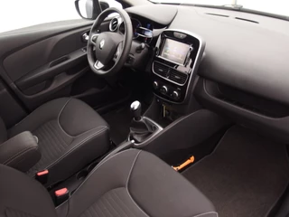 Renault Clio TREKHAAK / NAVI / AIRCO / PDC / BLUETOOTH / CRUISE / DAB+ / NL-AUTO - afbeelding nr 39