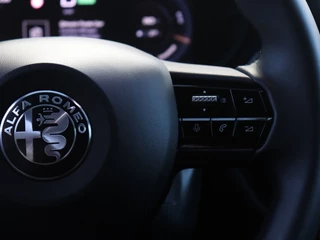 Alfa Romeo Junior Alfa Romeo Junior Elettrica Speciale 54 kWh | Techno Pack | Voorraad Voordeel - afbeelding nr 18