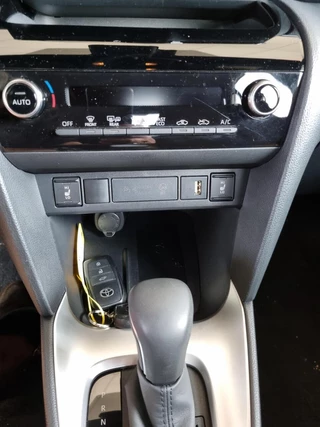 Toyota Yaris Cross Toyota Yaris Cross 1.5 Hybrid/Team-D/PDC/BSM/Elektr. Achterklep - afbeelding nr 41