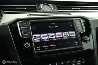 Volkswagen Passat Volkswagen Passat Variant GTE 1.4 TSI 204PK DSG Highline Plug-In Hybrid | MARGE | Vol Opties | 1e Eig | NL Auto | 54dkm | DEALERST - afbeelding nr 28