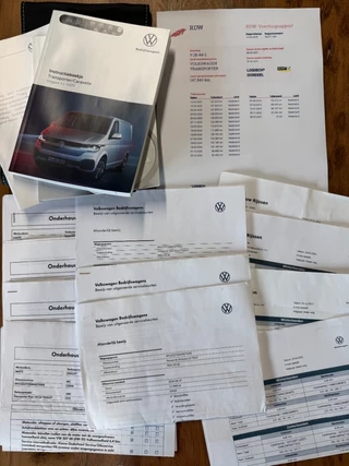 Volkswagen Transporter Volkswagen Transporter 2.0 TDI 150PK Automaat L2H1 / Dubbele schuifdeur / Carplay / Dea - afbeelding nr 2
