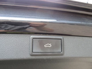 Škoda Octavia Škoda Octavia Combi 1.4 TSI 204pk IV PHEV Business Edition / Stoel & stuurwiel verwarming / Navi / Led / 18 Inch / BOVAG garantie - afbeelding nr 19