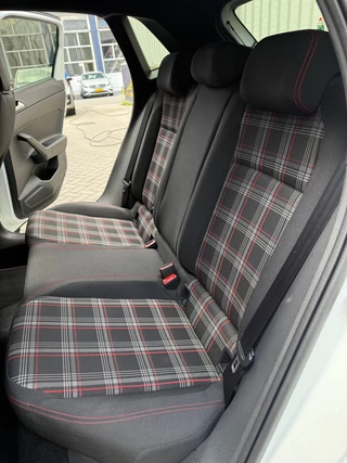 Volkswagen Polo Volkswagen POLO 2.0 TSI GTI|Pano|VirtualDash|Navi|Camera - afbeelding nr 35