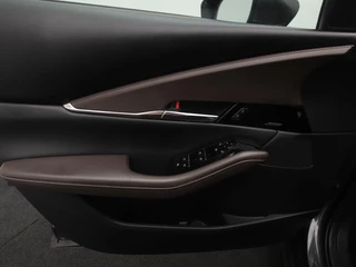 Mazda CX-30 Mazda CX-30 2.0 SkyActiv-X Luxury i-Activesense automaat : dealer onderhouden - afbeelding nr 11