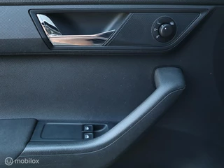 Škoda Fabia Skoda Fabia Combi 1.2 TSI 90PK Edition Navi Stoelv DonkerGlas Pdc - afbeelding nr 19