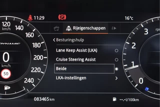Land Rover Range Rover Velar Land Rover Range Rover Velar 2.0 P250 Turbo AWD R-Dynamic Drive Pro Pack | Keyless | Digitale tellers | Pano.dak | Carplay | Adapt.CC | Camera | Meridian | Elekt.stoelen - afbeelding nr 53