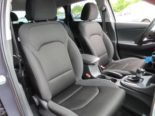 Hyundai i30 Hyundai i30 1.4 T-GDI Aut. Ecc Cruise Navi Trekhaak Pdc 2018 - afbeelding nr 33