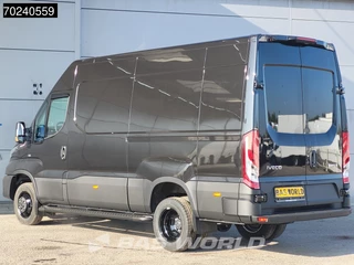 Iveco Daily Iveco Daily 35C18 180PK Black Edition Automaat Dubbellucht L2H2 ACC Navi Camera L2 12m3 Airco - afbeelding nr 6