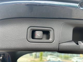 Mercedes-Benz GLA Mercedes-Benz GLA 250 e Luxury Line - afbeelding nr 18
