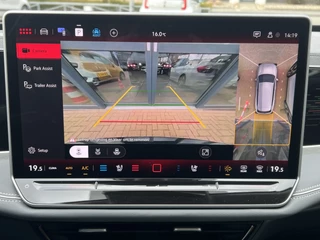 Volkswagen Passat Navigatie Panoramadak Trekhaak IQ Light Leder Elek Stoelen + Verwarming + Koeling + Massage 360 Camera Extra Getint Glas Vol Opties BTW Auto MHEV - afbeelding nr 25