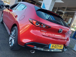 Mazda 3 2.0 e-SkyActiv-X M Hybrid 180pk Comfort | BOSE Sound | Navi | Apple Carplay+Android Auto | Clima | Adap. Cruise | Head-Up | Keyless Entry | Pdc V+A+Camera | Stuur+Stoelverwarming | 18''lm - afbeelding nr 45