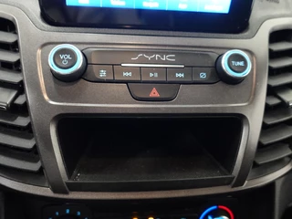 Ford Transit Connect Ford Transit Connect 1.5 L2 Automaat Navi Airco Parkeersenoren  Cruise Control 3Zits Camera Trekhaak - afbeelding nr 24