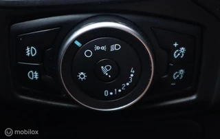 Ford Focus Ford Focus Wagon 125 PK H6 Chroom Trekhaak Lichtmetalen Velgen Parkeersensor - afbeelding nr 8