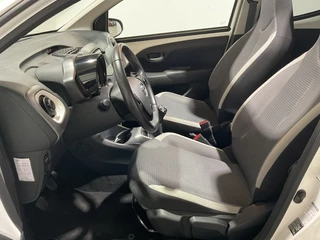 Toyota Aygo Toyota Aygo 1.0 VVT-i x-joy cabrio | CLIMA | APPLE CARPLAY | - afbeelding nr 20