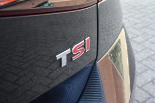 Volkswagen Golf Volkswagen Golf 1.4 TSI Highl Busi R-line | ACC | Camera | Stoel VW | Carplay - afbeelding nr 22