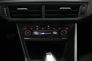 Volkswagen Polo Volkswagen Polo 1.0 TSI R-Line Edition| Navi | Carplay - afbeelding nr 9