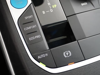 BMW i4 BMW i4 M50 M Sport 84 kWh RIJKLAAR INCL. GARANTIE | LASER | 360 CAMERA | ACTIVE CRUISE | - afbeelding nr 44