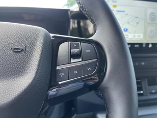 Ford Transit Custom Ford Transit Custom 320 2.0 TDCI L2H1 Limited | 136pk | Trekhaak | Driver Assistance Pack Premium | Stuurwielverwarming | Stoel - Bank | Achteruitrijcamera - afbeelding nr 21