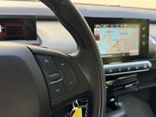 Citroën C4 Cactus Citroen C4 Cactus 1.2 PureTech Shine 110pk Navigatiesysteem | Climate control | Cruise control | Multifunctioneel stuurwiel | Trekhaak | Isofix | Getint glas | Inparkeerhulp | Parkeersensoren voor en achter | Achteruitrijcamera - afbeelding nr 10
