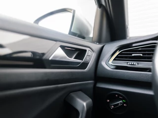 Volkswagen T-Roc Volkswagen T-Roc 2.0 TSI 4Motion Sport Business R Akrapovic - afbeelding nr 26