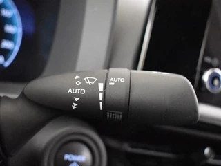 Toyota C-HR Toyota C-HR 1.8 Hybrid 140 Dynamic | Parkeersensoren | Blindspot | Carplay - afbeelding nr 27