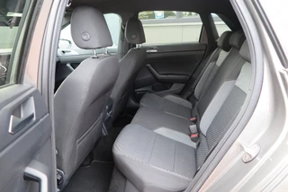 Volkswagen Polo Volkswagen Polo 1.0 TSI 116pk Highline Business 2xR-Line , Beats audio , PDC, Navi, Carplay, LMV, Cruisecontrol. dealer onderhouden. - afbeelding nr 18